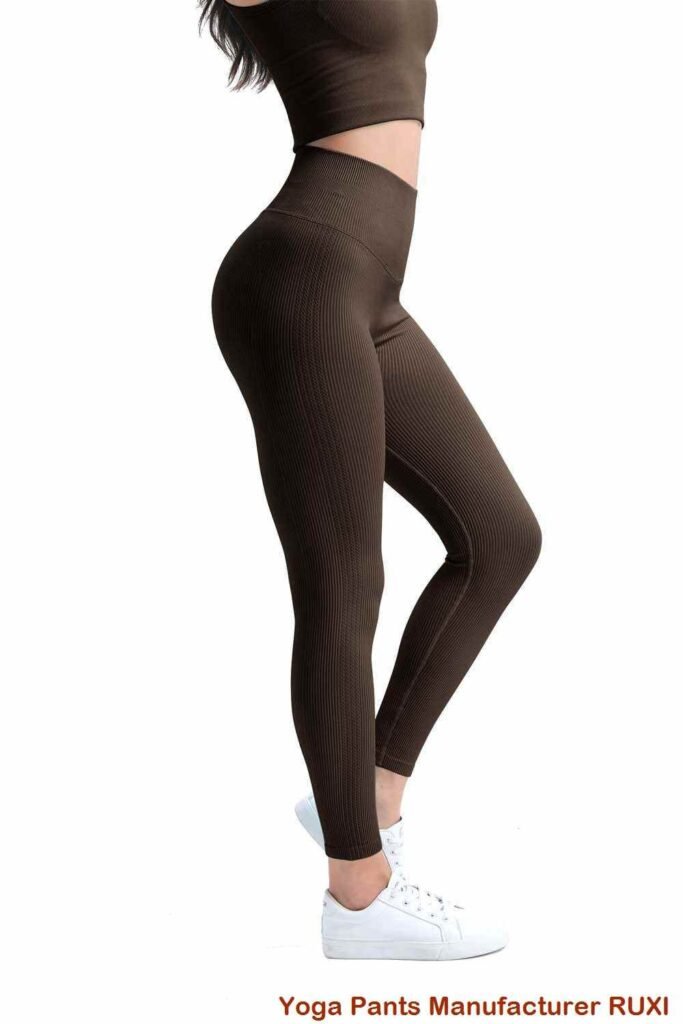 qarın nəzarəti üçün yoga şortları